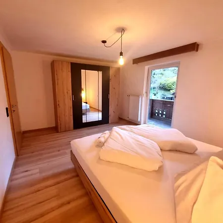 Haus Marinus Bed & Breakfast *
