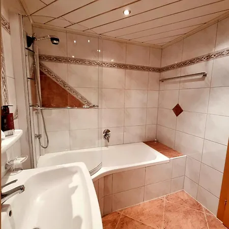 Bed & Breakfast Haus Marinus Jerzens